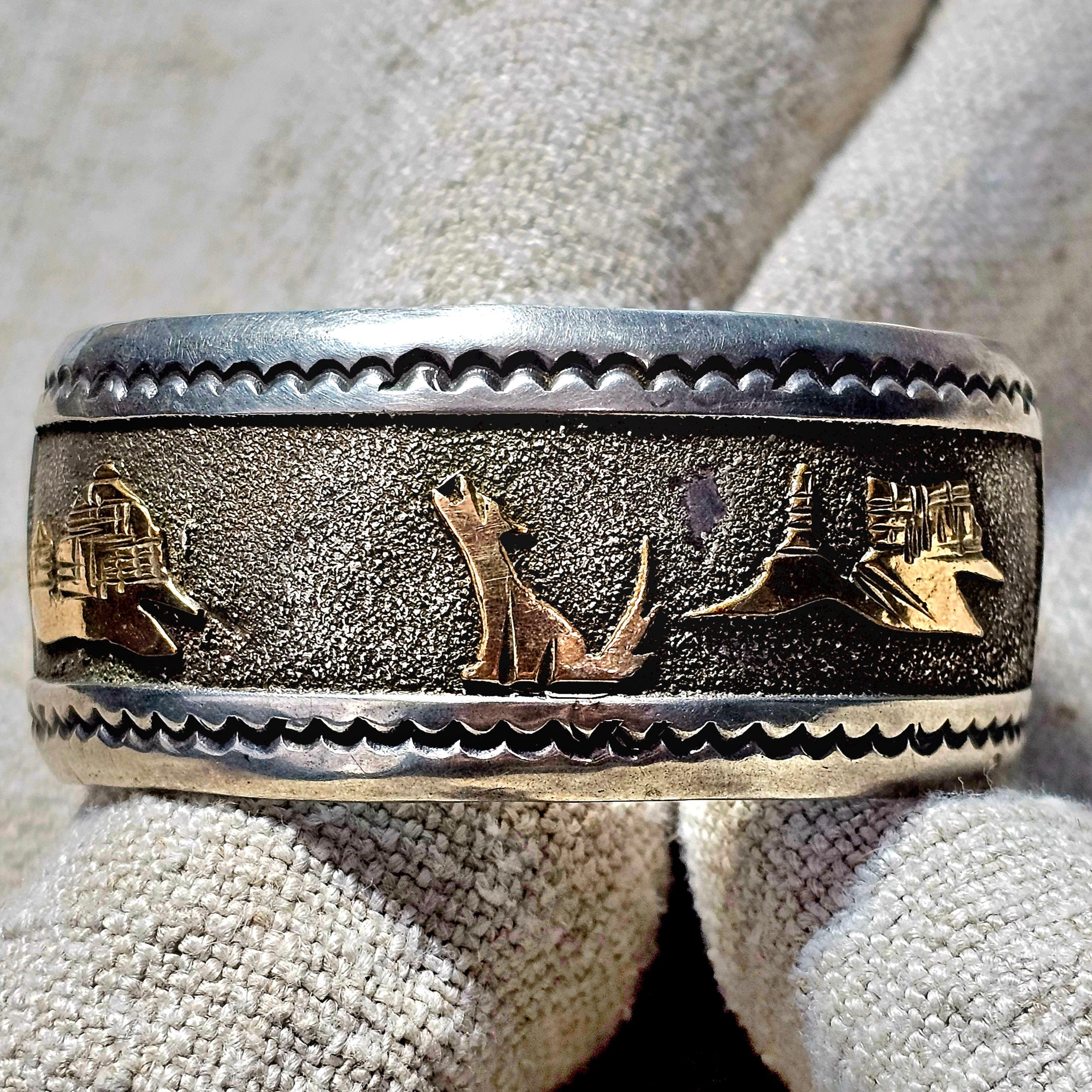Striking Hopi Silver and Gold Vintage Larger Cuff Sterling Howling Coyote Old Pawn 7 1/2" wrist. JB 745