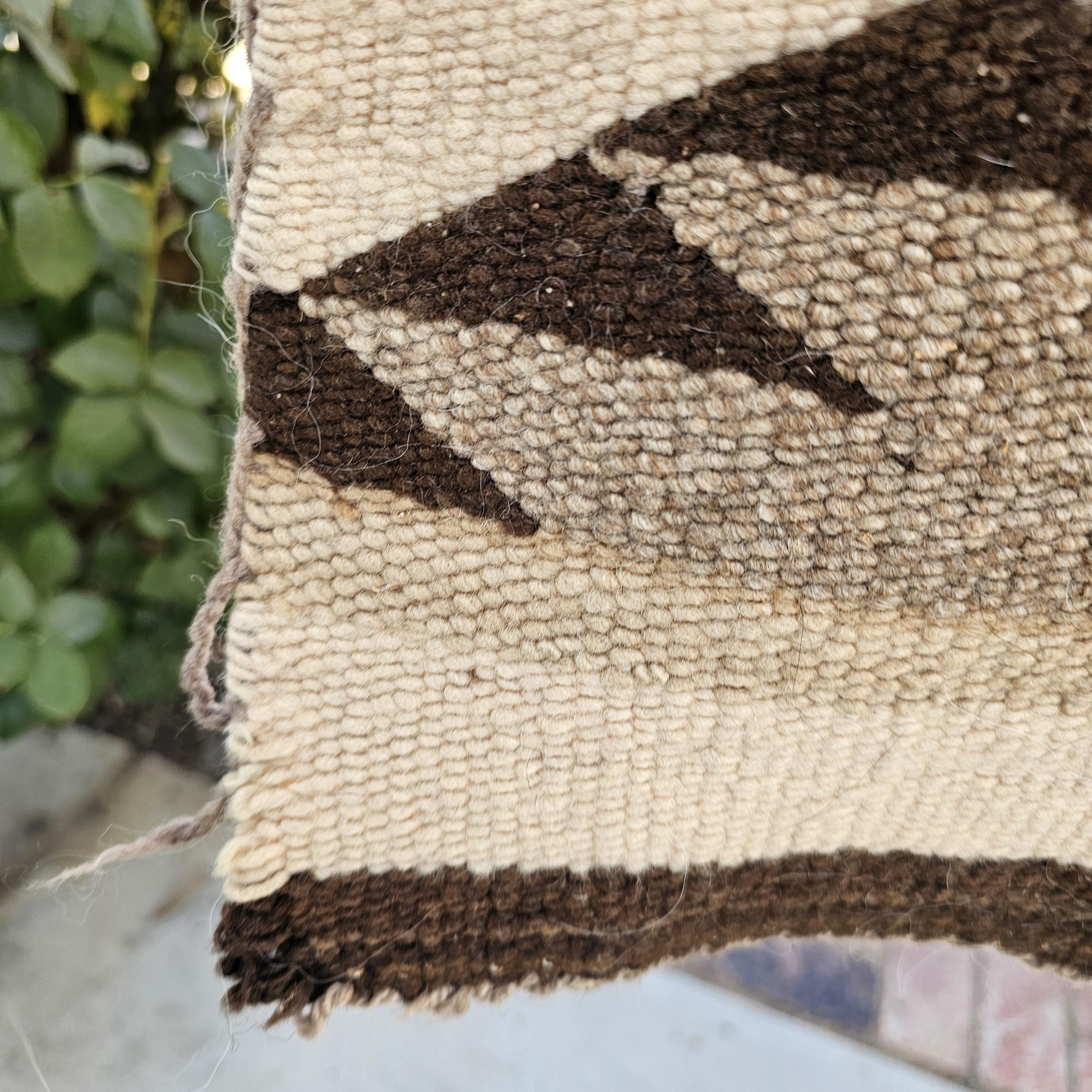 Authentic Vintage Dazzler 30 x 49" Navajo Rug C1950s W 152