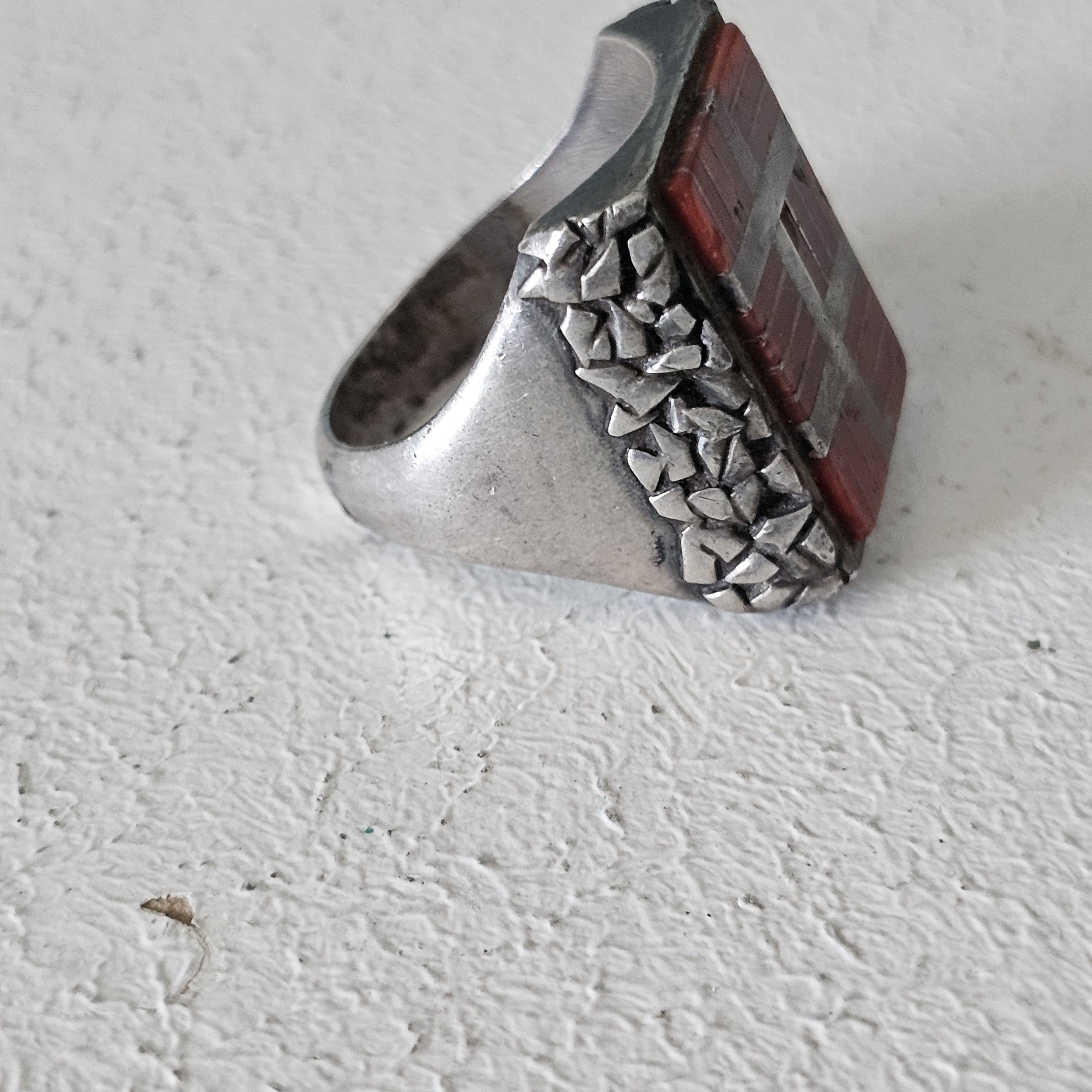 Vintage Zuni Coral Inlay Sterling Silver Ring, Size 9. JR 293
