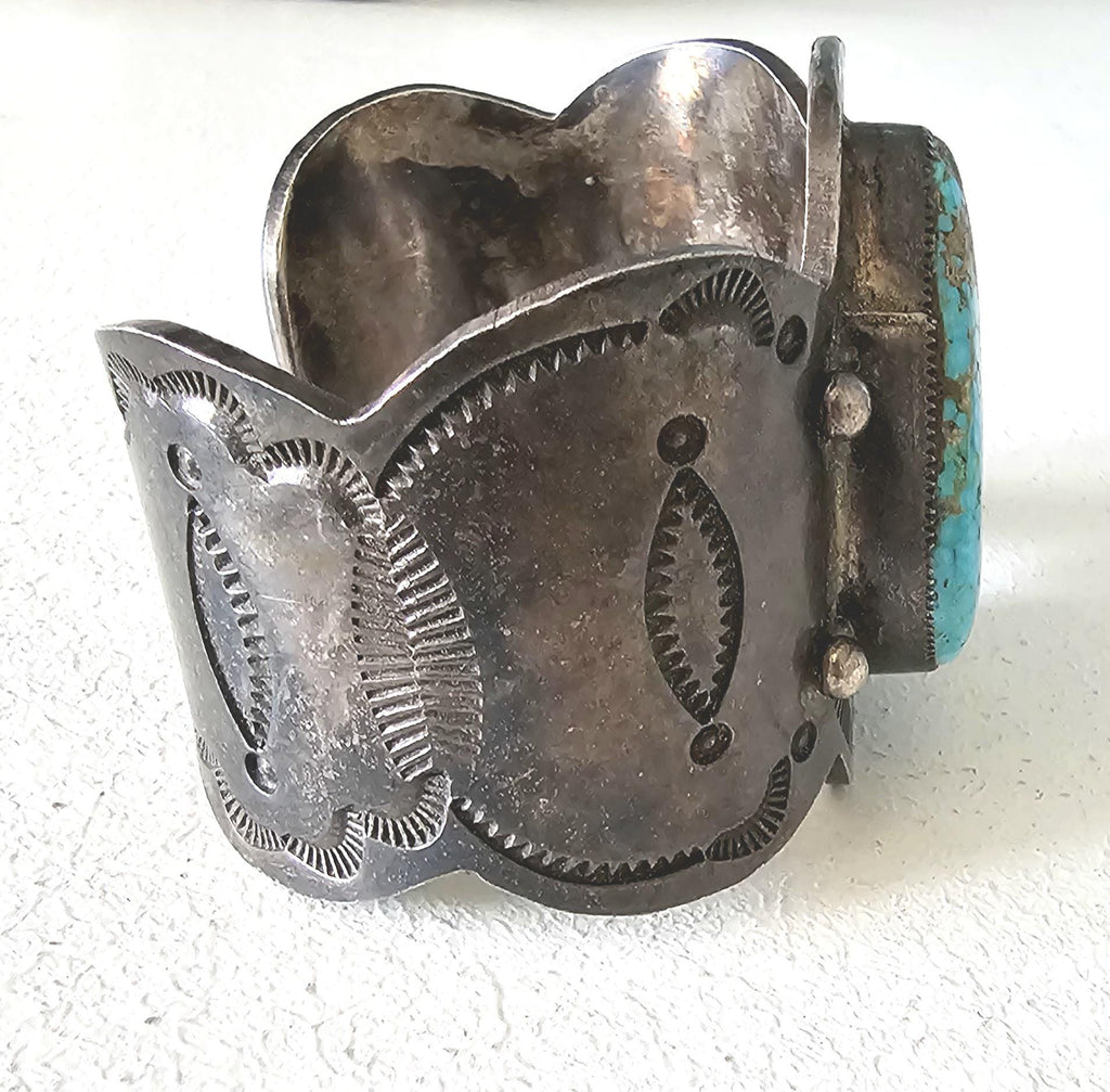 Excellent Big Turquoise Cuff Vintage Native  Old Pawn fits 6 3/4" wrist. JB 89