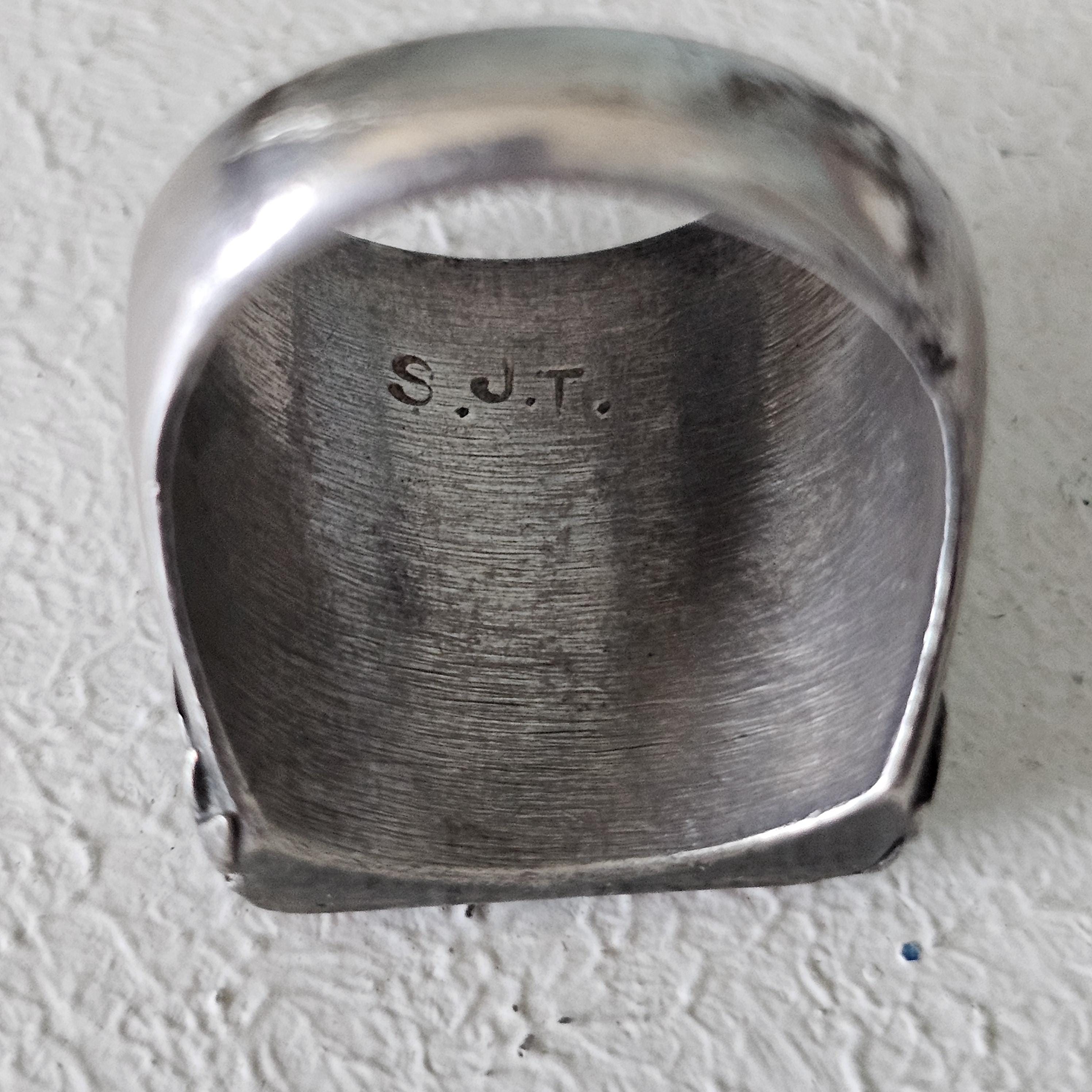 Vintage Zuni Coral Inlay Sterling Silver Ring, Size 9. JR 293