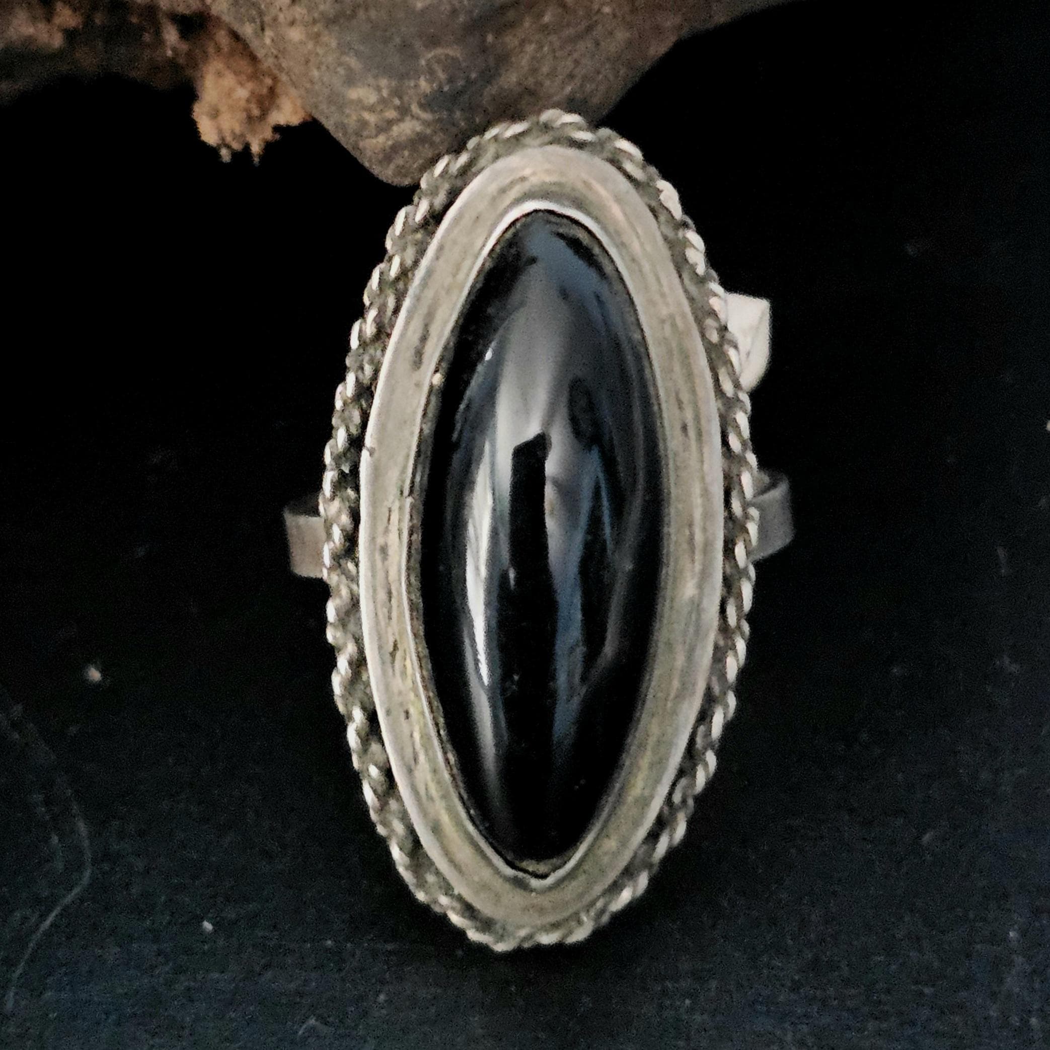 Black Onyx Vintage Native Ring Old Pawn Size 5 JR 931
