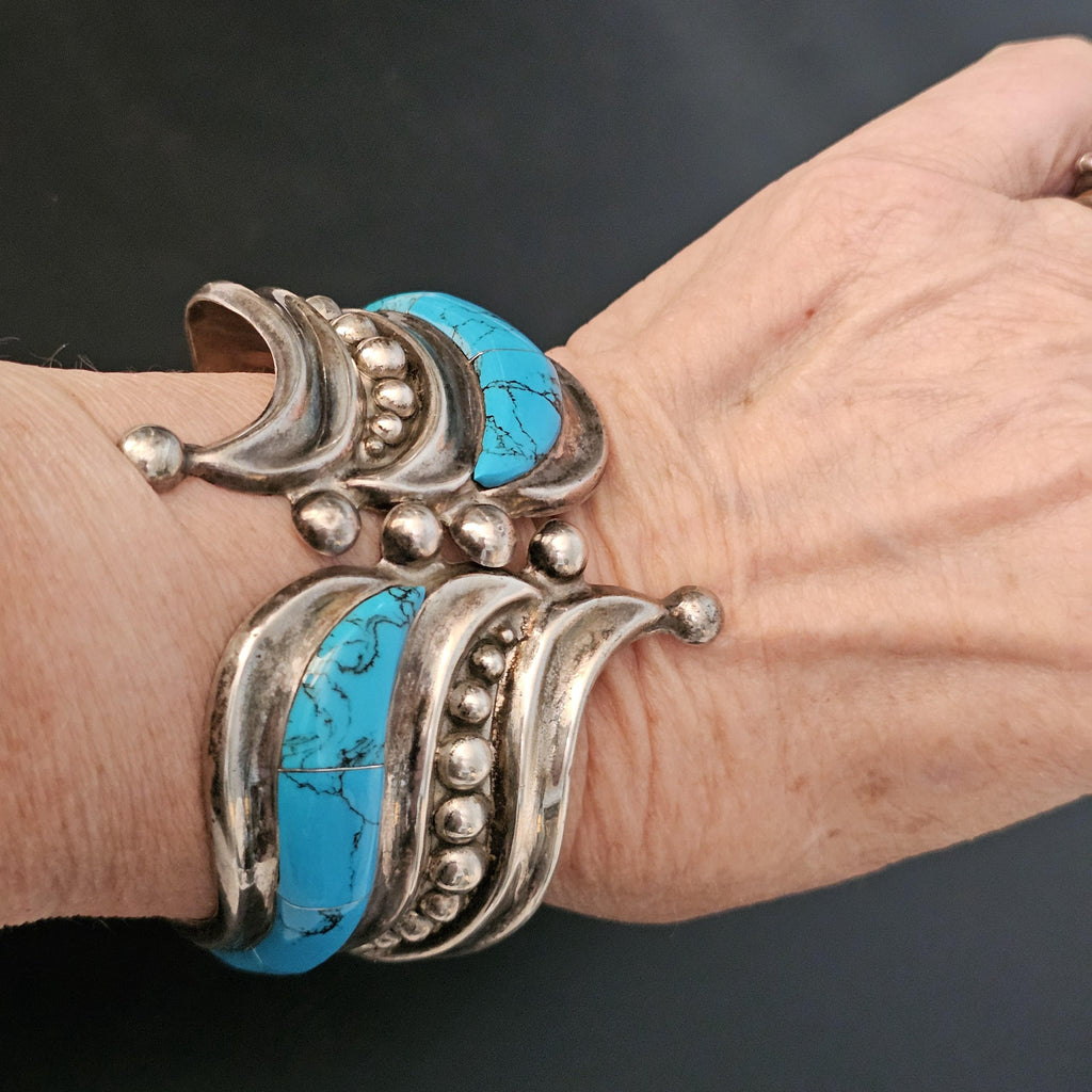 Dramatic Hinged Turquoise Sterling Vintage Native Silver Cuff 7"  JB 196