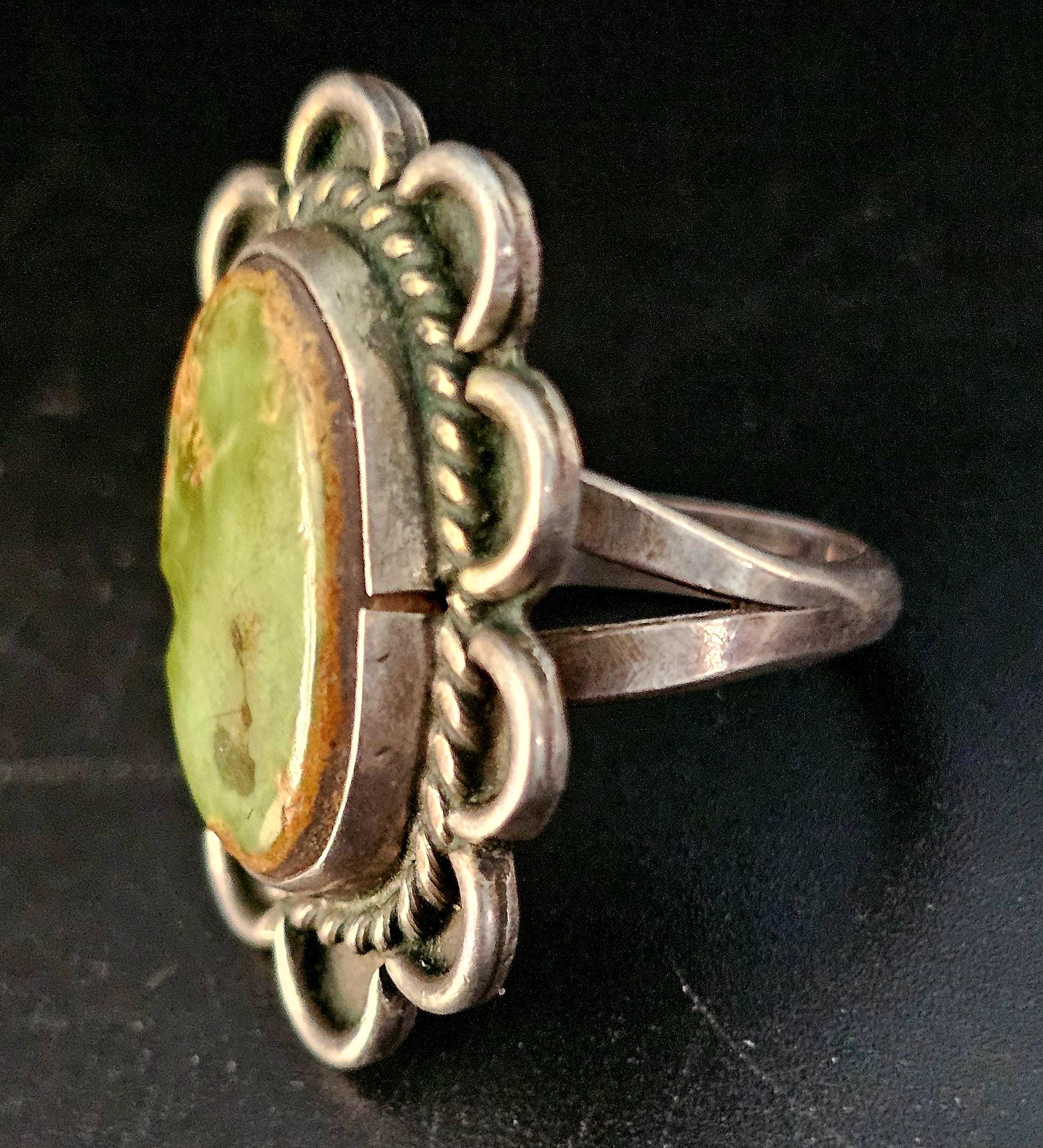 Green Cerillos Turquoise Vintage Ring Old Pawn Size 7 JR 421