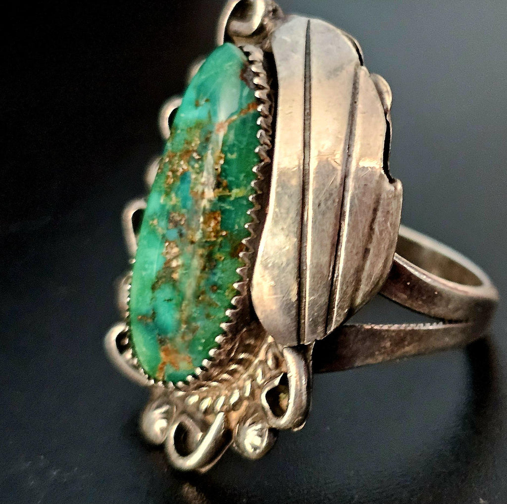 Terrific Turquoise Vintage Ring Old Pawn Size 7 JR 430