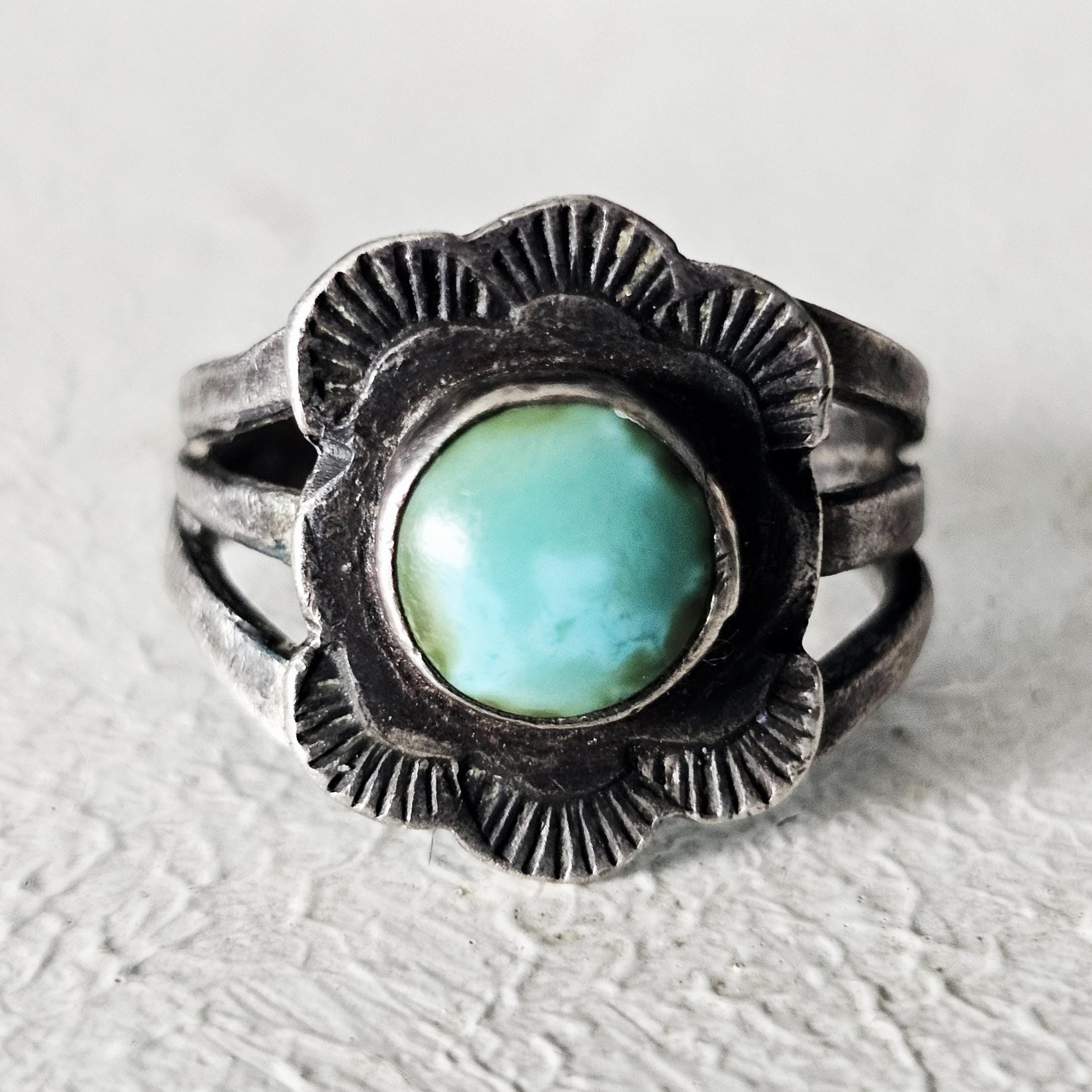 1920s Ingot Antique Turquoise Sterling Ring Size  6 1/2 Old Pawn. JR 443