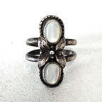 Mother of Pearl Native Ring Old Pawn Size 7. JR 461