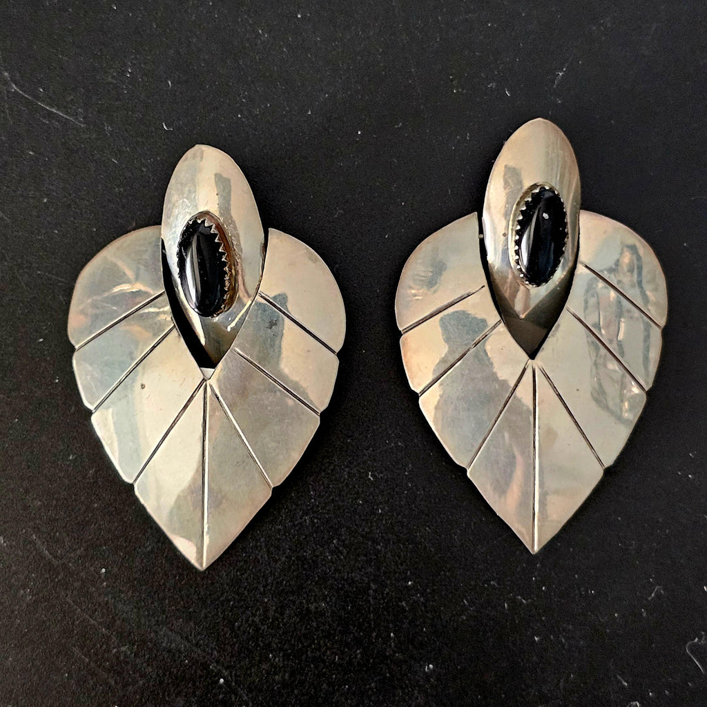 Sterling '70s Onyx Teardrop Vintage Silver Earrings . # JE 608