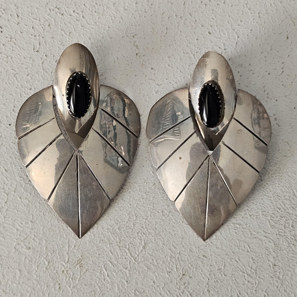 Sterling '70s Onyx Teardrop Vintage Silver Earrings . # JE 608