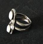 Mother of Pearl Native Ring Old Pawn Size 7. JR 461