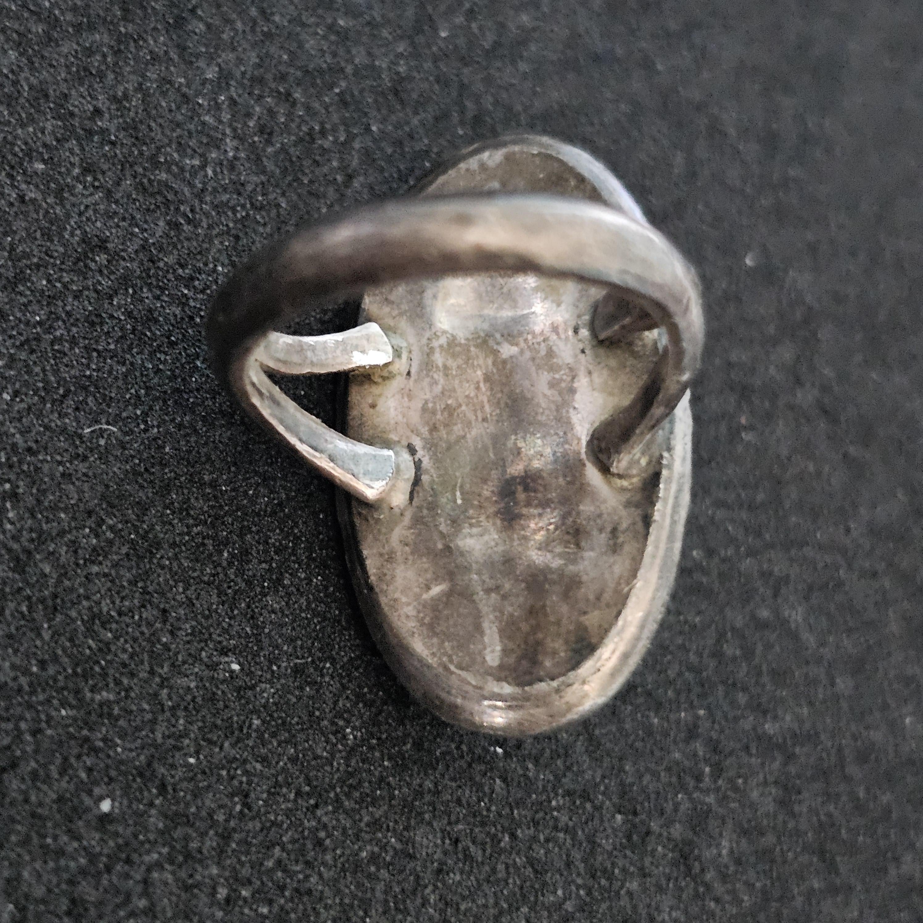 Mother of Pearl Native Ring Old Pawn Size 5. JR 465
