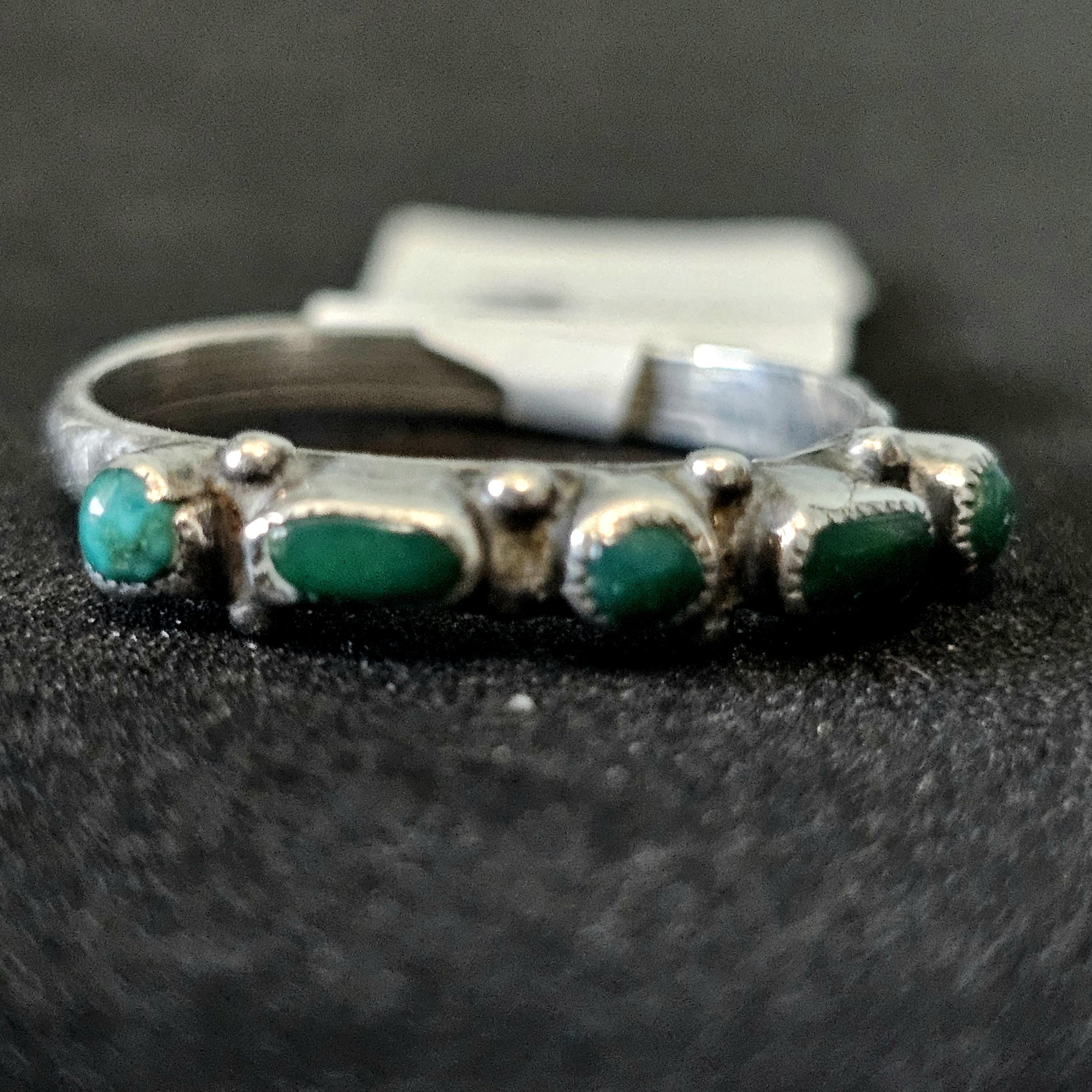 1930s Zuni Dot & Dash 5 Ceriilos Turquoise Silver Ring Vintage Sterling Old Pawn Size 8 1/2 JR 484