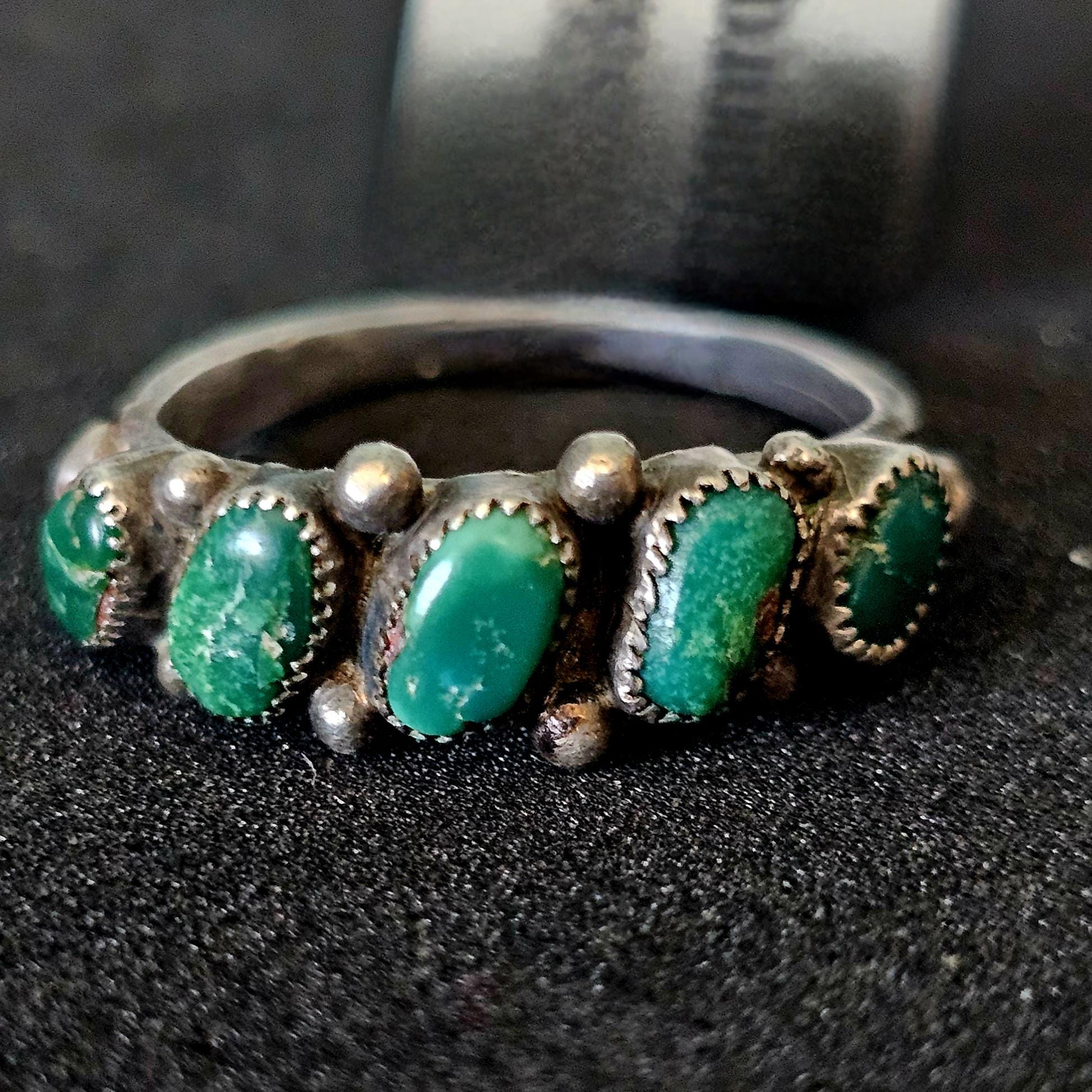 1940s Zuni Snake Eye 5 Ceriilos Turquoise Silver Ring Vintage Sterling Old Pawn Size 7 1/2 JR 634