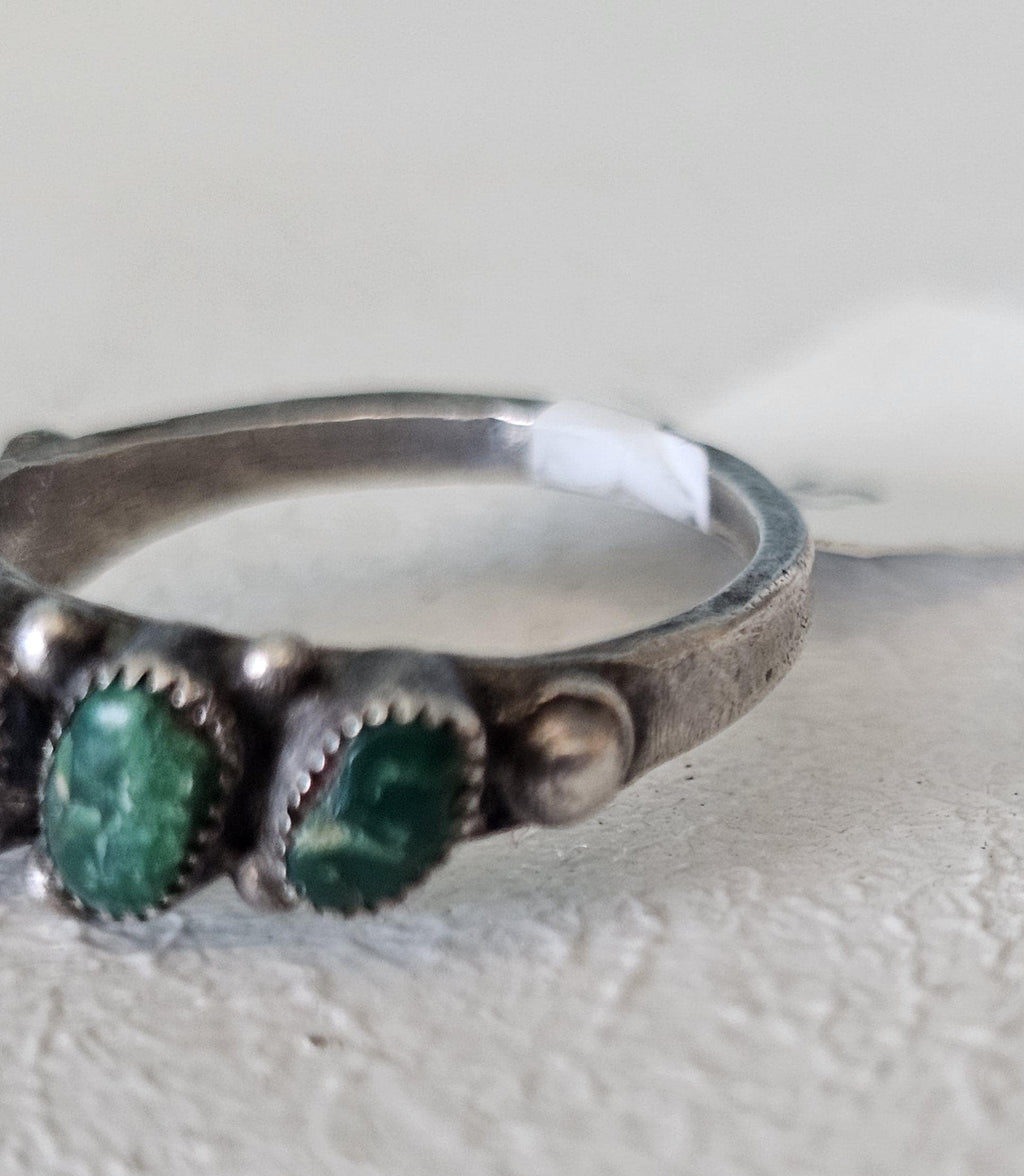 1940s Zuni Snake Eye 5 Ceriilos Turquoise Silver Ring Vintage Sterling Old Pawn Size 7 1/2 JR 634