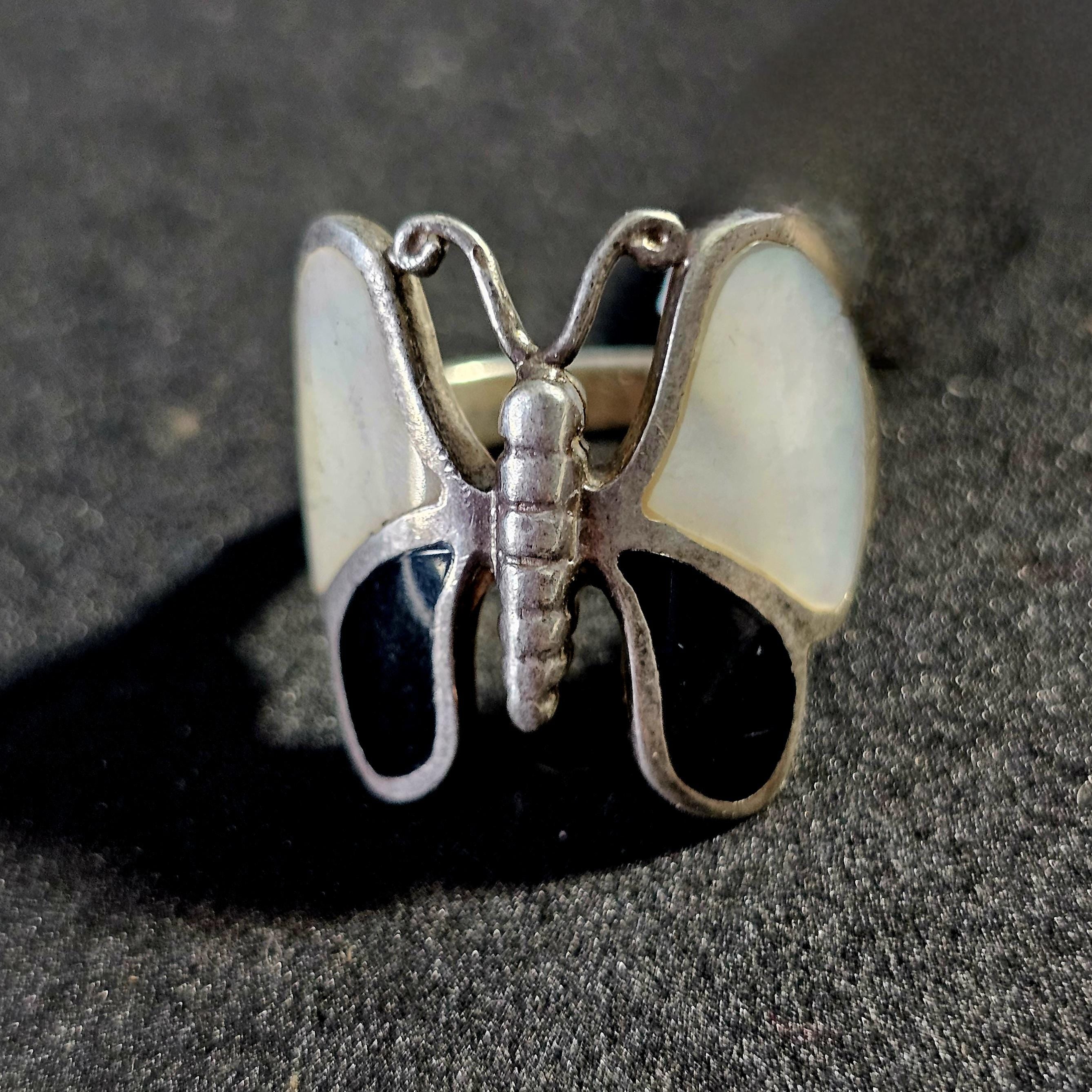 Black and White Butterfly Vintage Native Ring Size 9 Old Pawn JR 624
