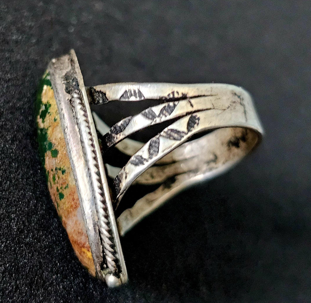 1930s Cerrillos Turquoise Native Ring Size 8 Old Pawn. JR 642