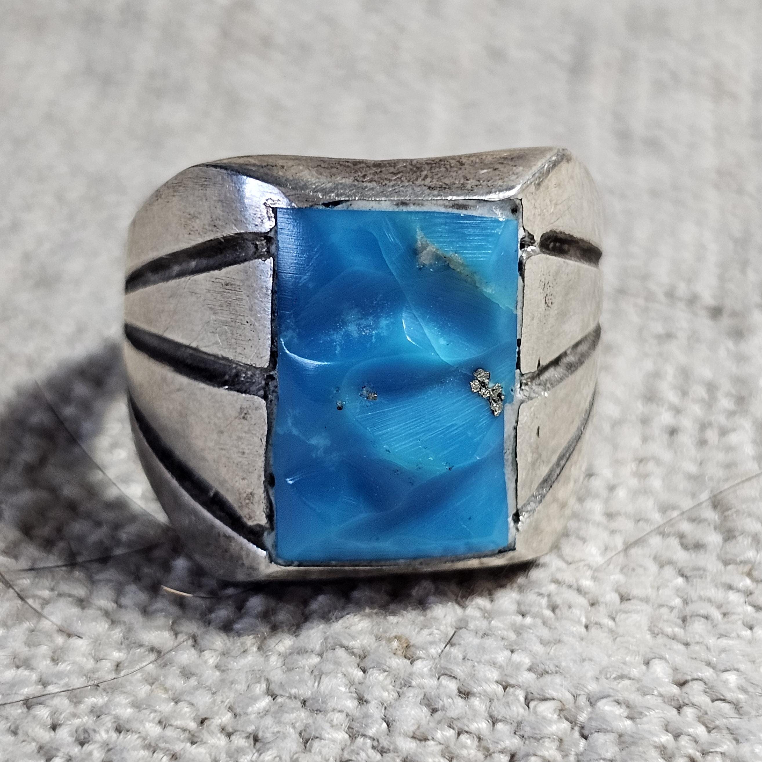 Carved Turquoise Vintage  Ring Sterling Old Pawn Size 11 JR 250