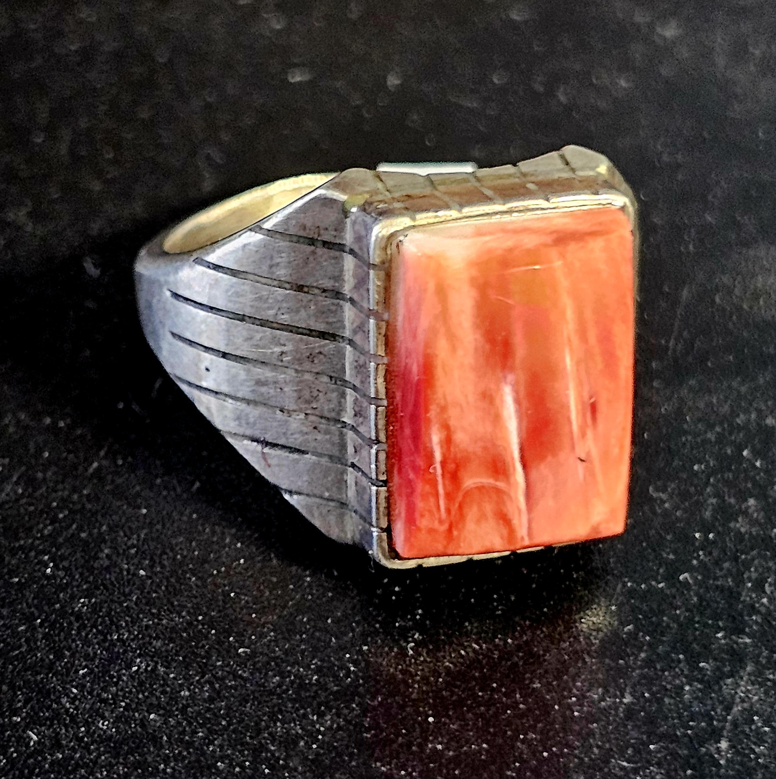 Vintage Zuni Spiny Oyster Sterling Silver Ring, Size 9
