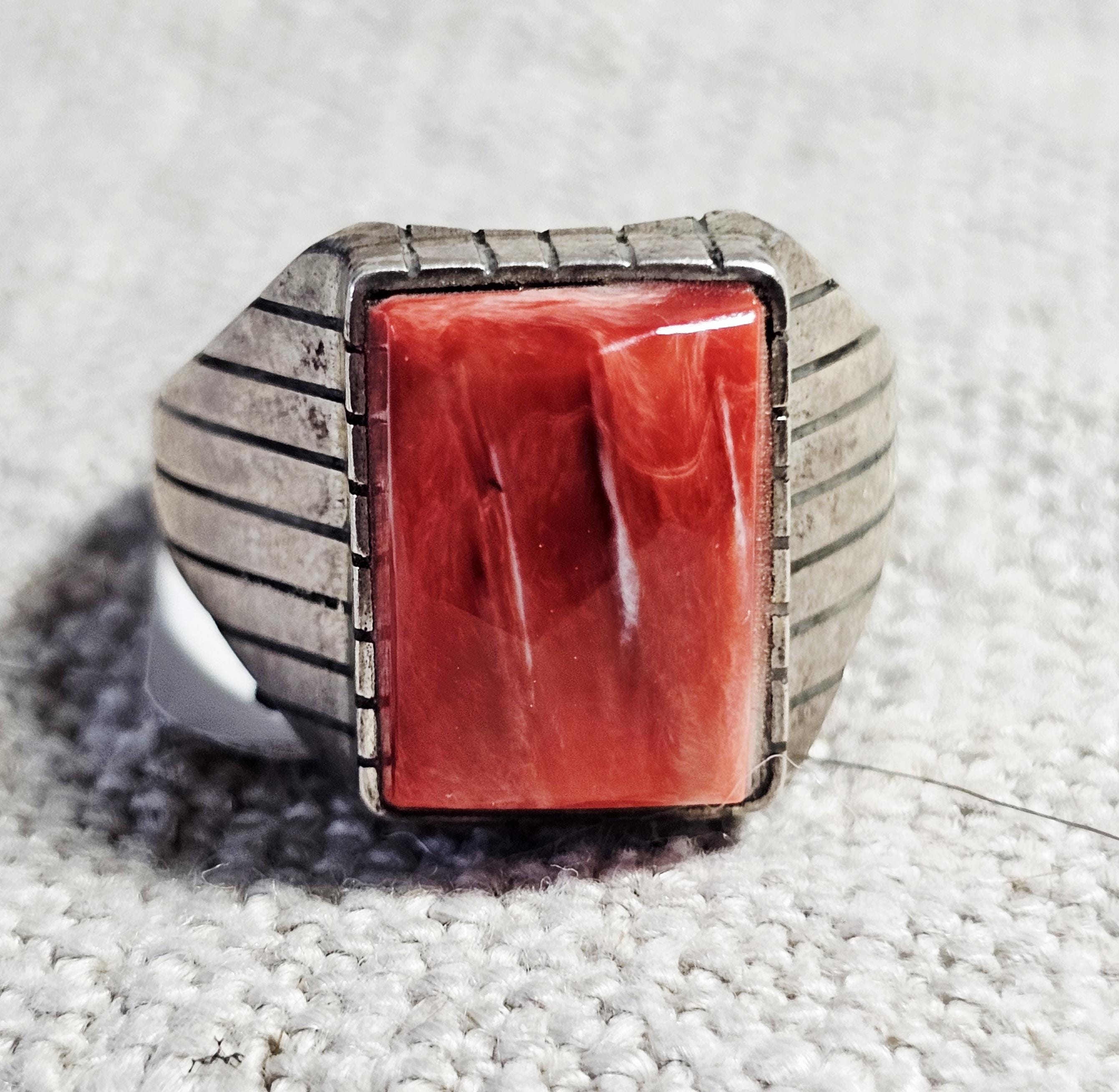 Vintage Zuni Spiny Oyster Sterling Silver Ring, Size 9
