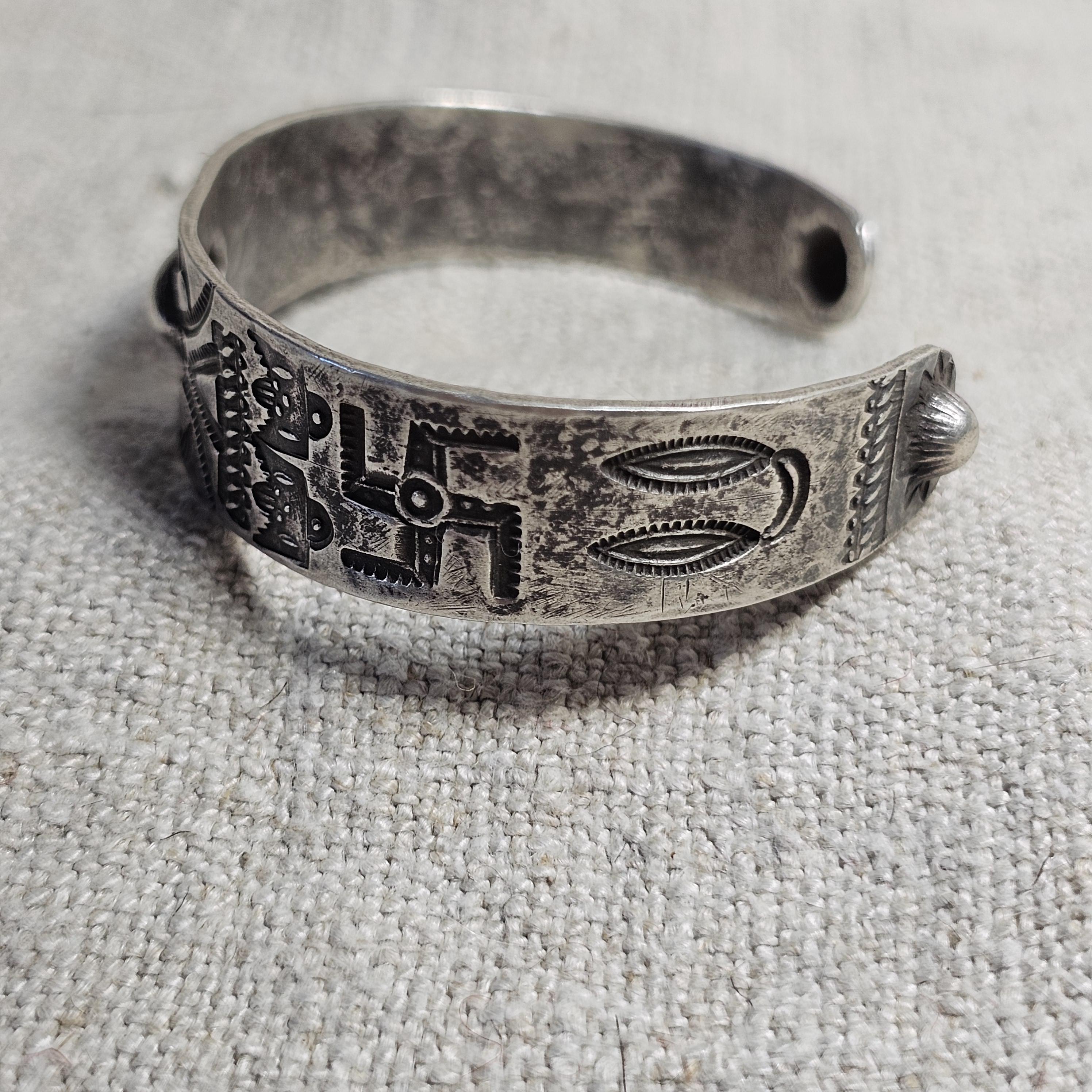 1920s Coin Silver Whirling Log Cuff  7" wrist  JB 105