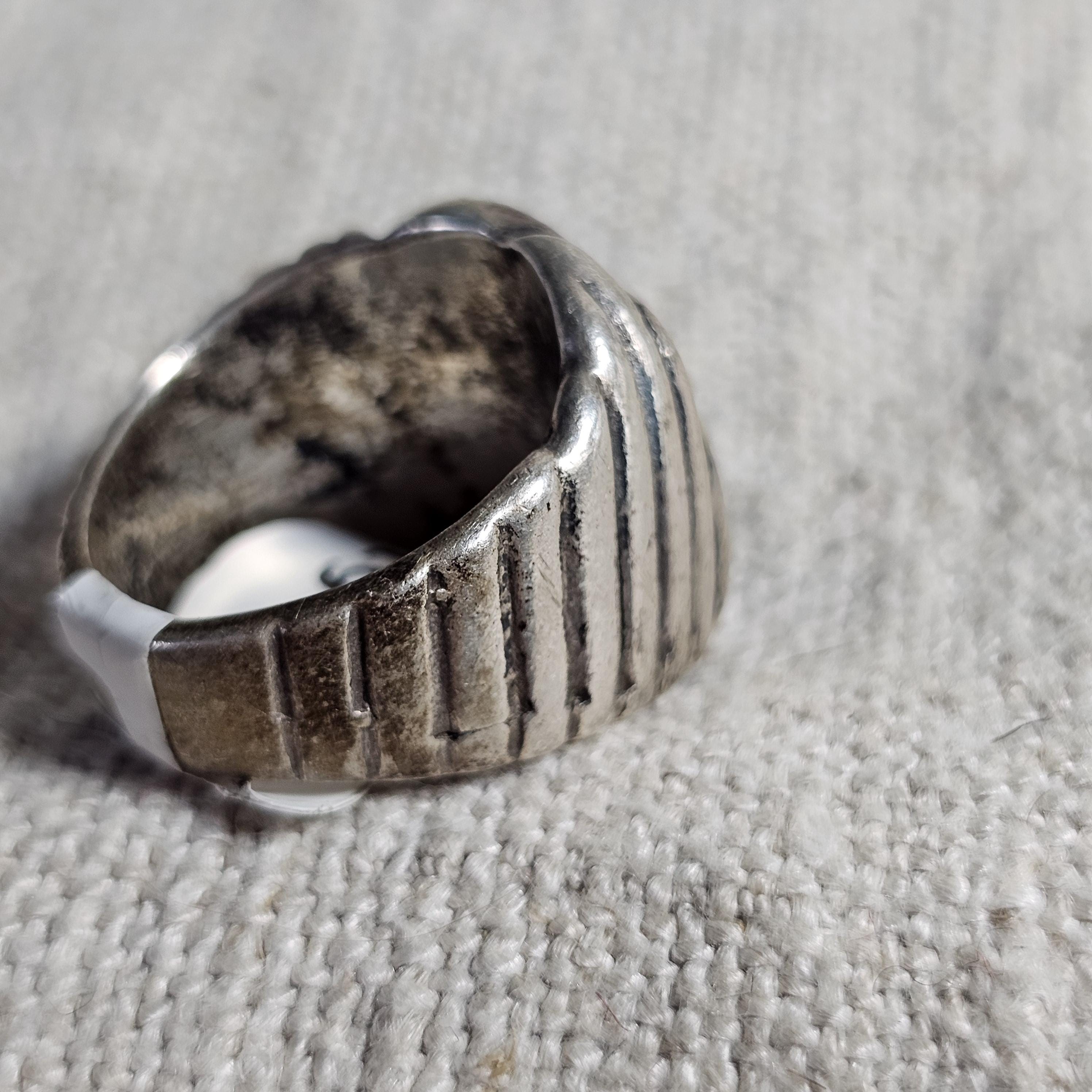 Bearpaw Vintage Native Cast SilverTurquoise Ring Sterling Old Pawn Size 8 3/4 JR 618