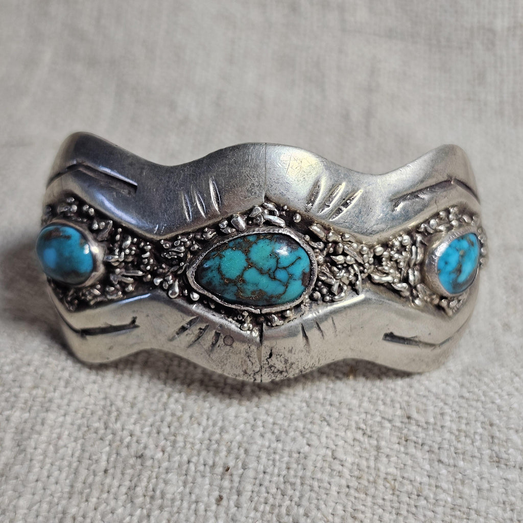 Bisbee Turquoise Vintage Cuff Bracelet, Native American Sterling Silver (6 3/4" wrist) JB 305