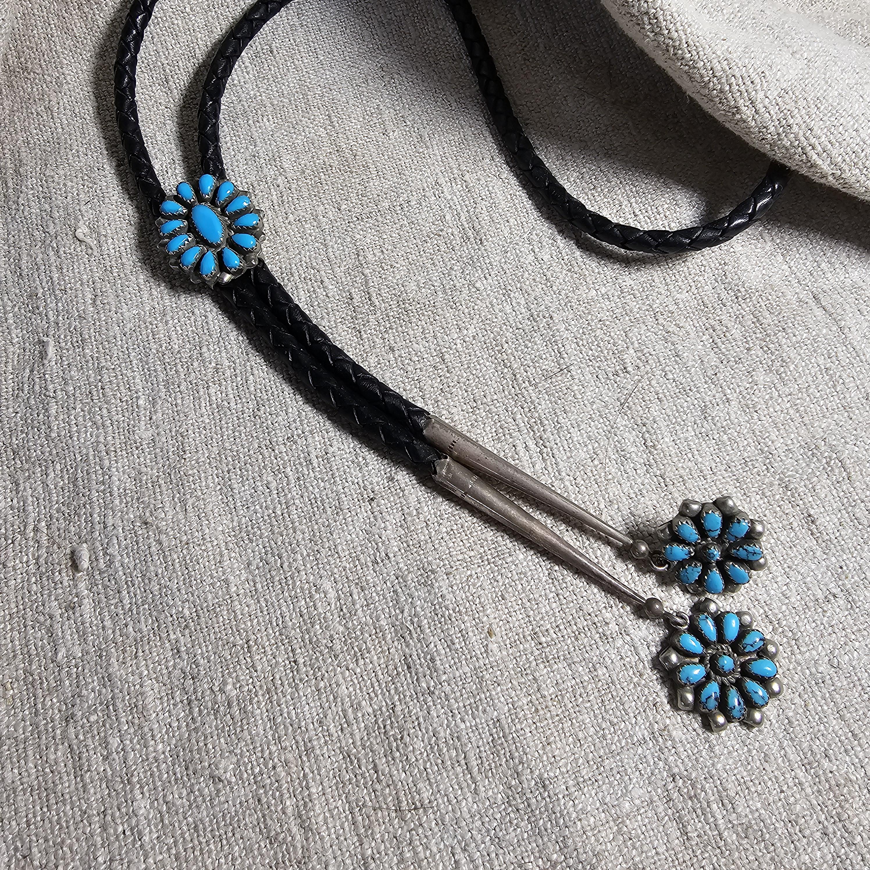 1950s Lady Size Zuni Cluster Blue Turquoise Vintage Sterling Bolo  # JBO 163