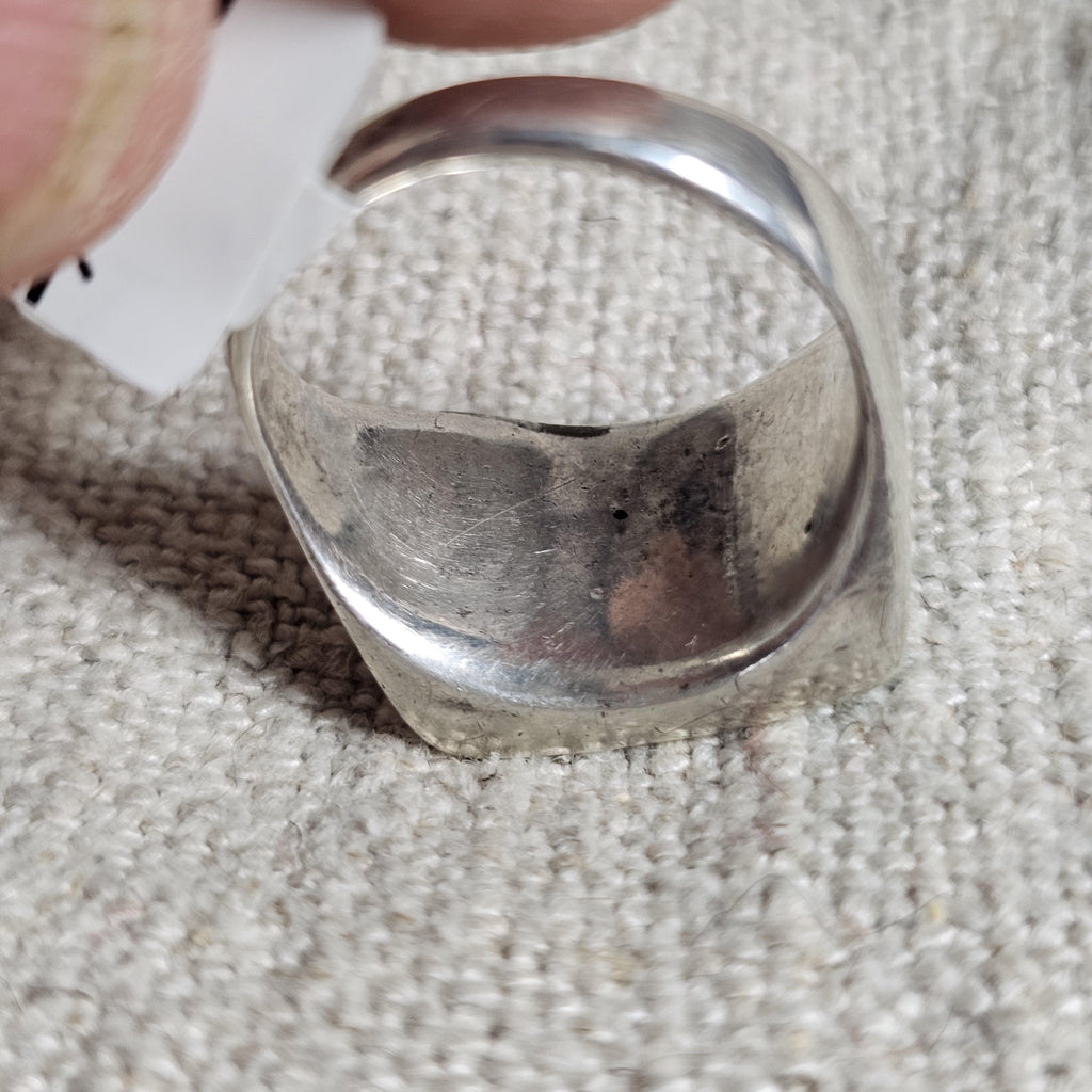 1930s Zuni Channel Set Green Turquoise Cast Silver Vintage Ring Size 9 3/4 Old Pawn JR 697