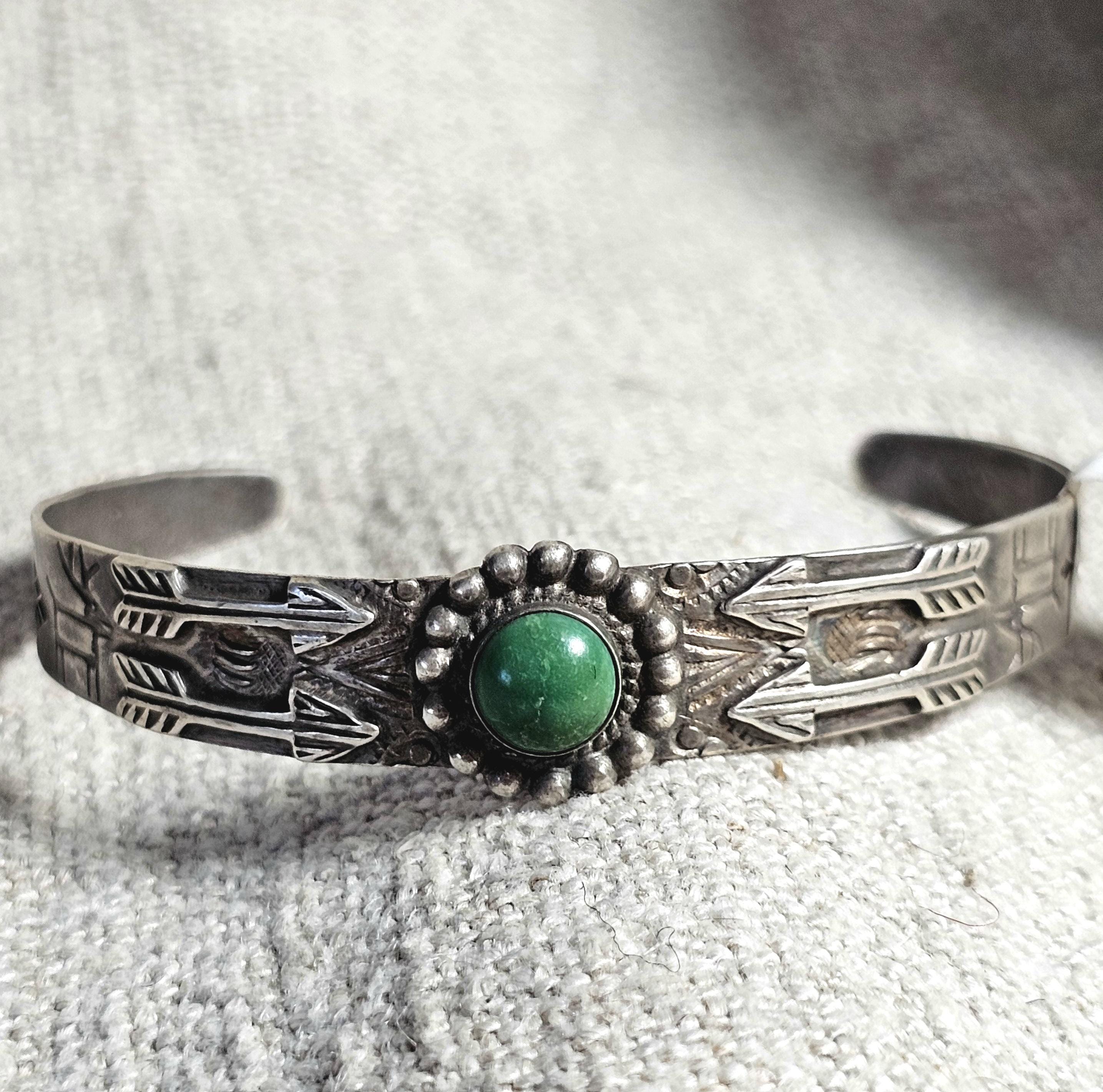 1940s Green Turquoise Harvey Era Native Sterling Old Pawn fits 6 1/2" wrist. JB 252