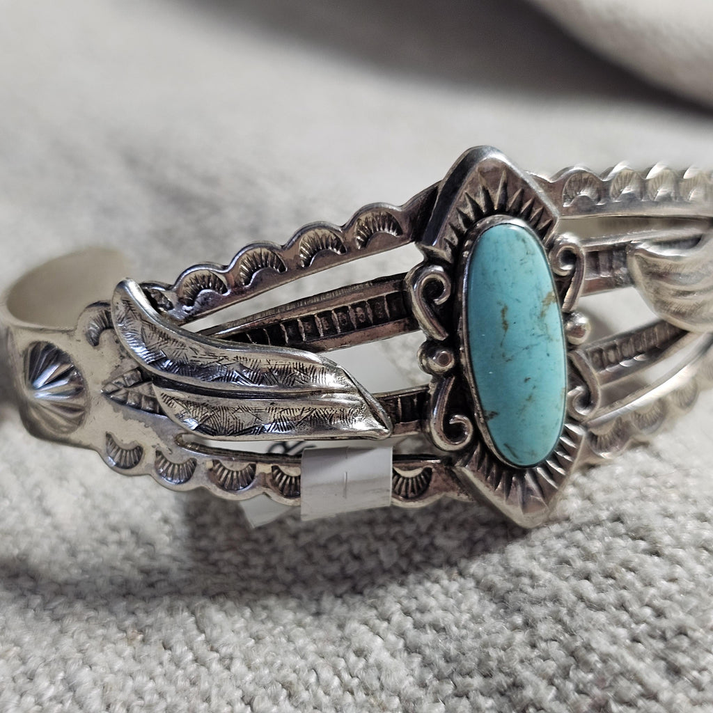 1940s Blue Turquoise Harvey Era Native Sterling Old Pawn cufffits 6 1/2" wrist. JB 243
