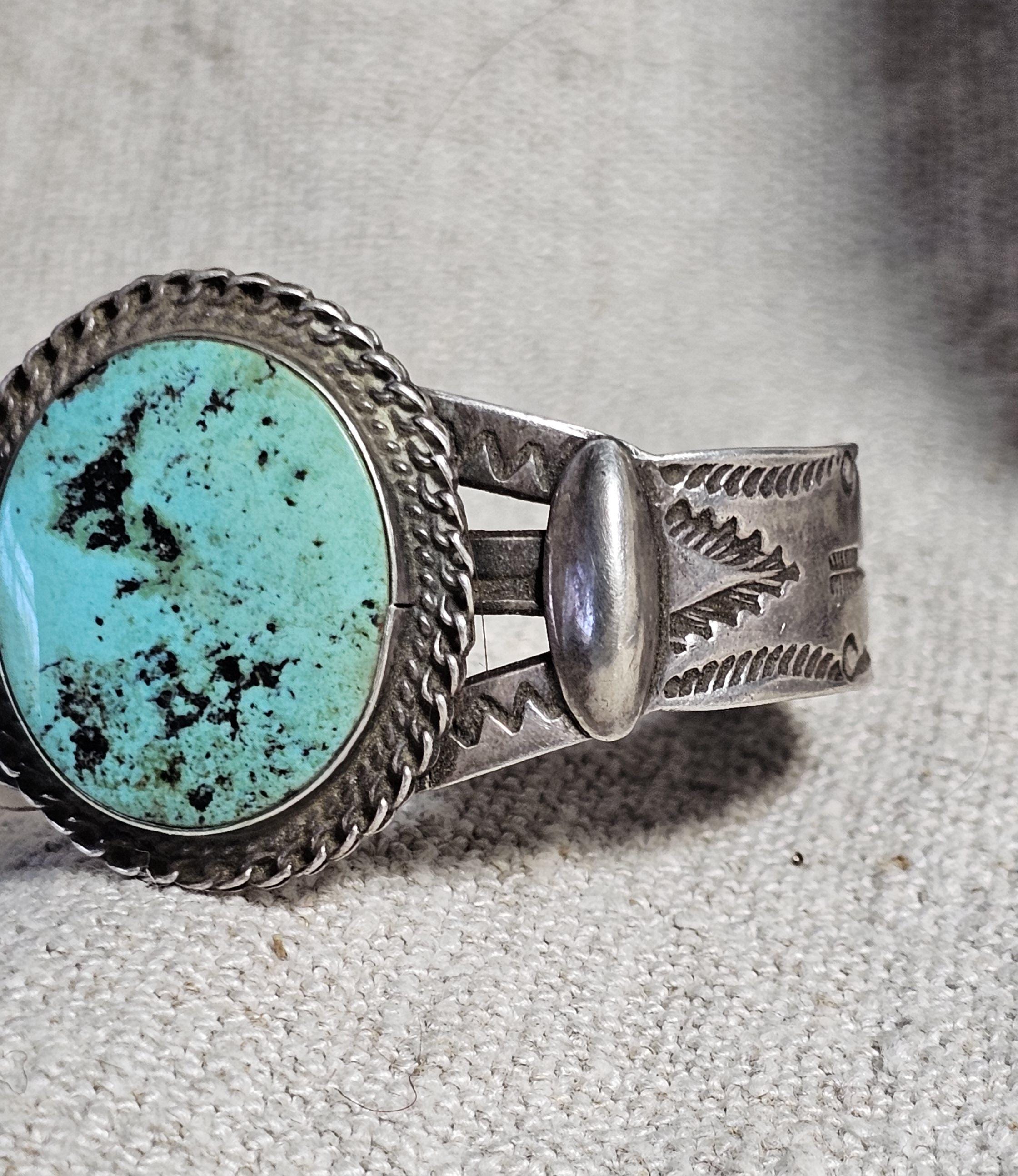 1940s Oval Blue Turquoise Harvey Era Native Sterling Old Pawn fits 6 1/2" wrist. JB 92
