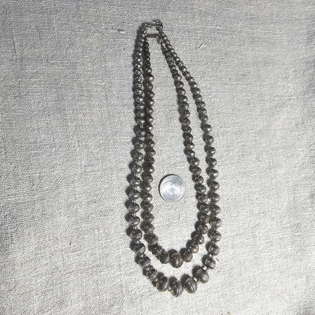 20" Interesting Strand of Graduated Vintage Navajo Pearls Old Pawn Sterling. JN 817
