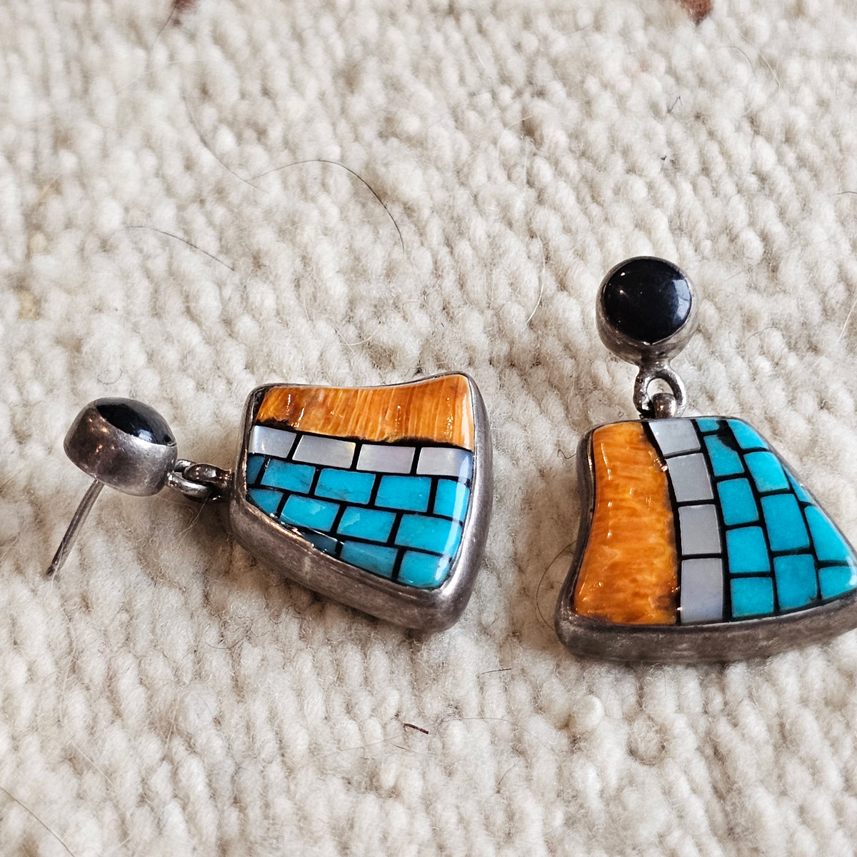 Dramatic Turquoise,  Onyx & Spiny Oyster Inlay Zuni Earrings Old Pawn 1 1/2"  JE 281